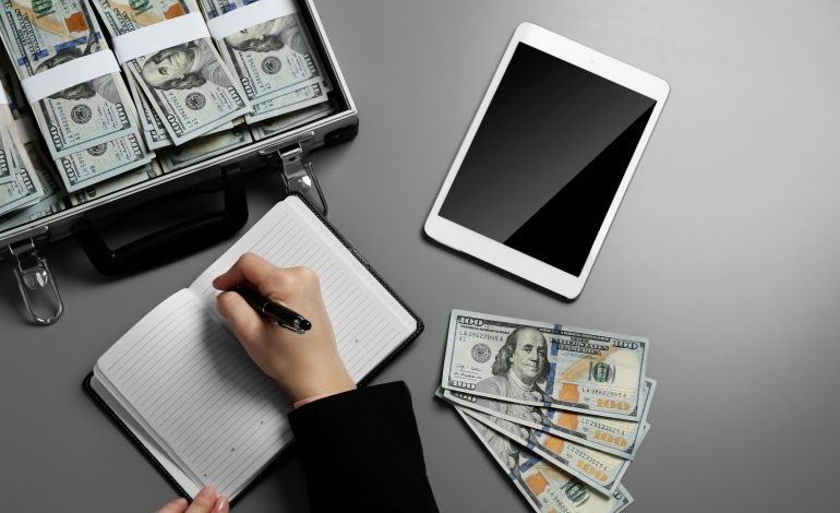 đź’°Â Kesehatan Finansial Tiap Generasi: Tantangan & Strategi Cerdas Mengelola Uang